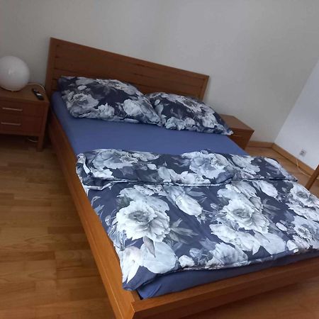 Apartman Pistacia Priame Centrum Bb Банска бистрица Екстериор снимка