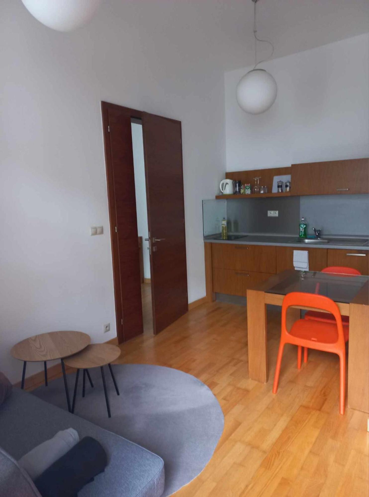 Apartman Pistacia Priame Centrum Bb Банска бистрица Екстериор снимка
